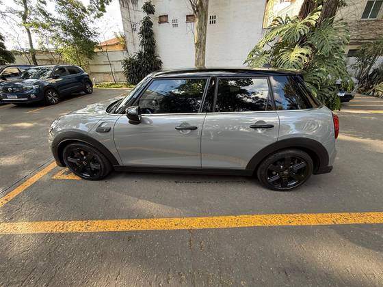 MINI COOPER 2.0 16V TWINPOWER GASOLINA S TOP 4P STEPTRONIC MINI COOPER 2.0 16V TWINPOWER GASOLINA S TOP 4P STEPTRONIC